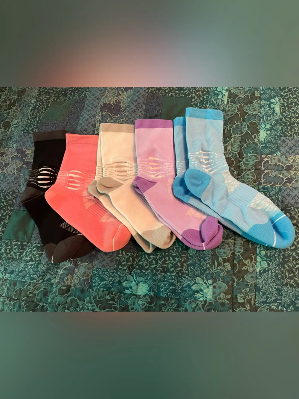 Iramy Crew Compression Socks Size M New